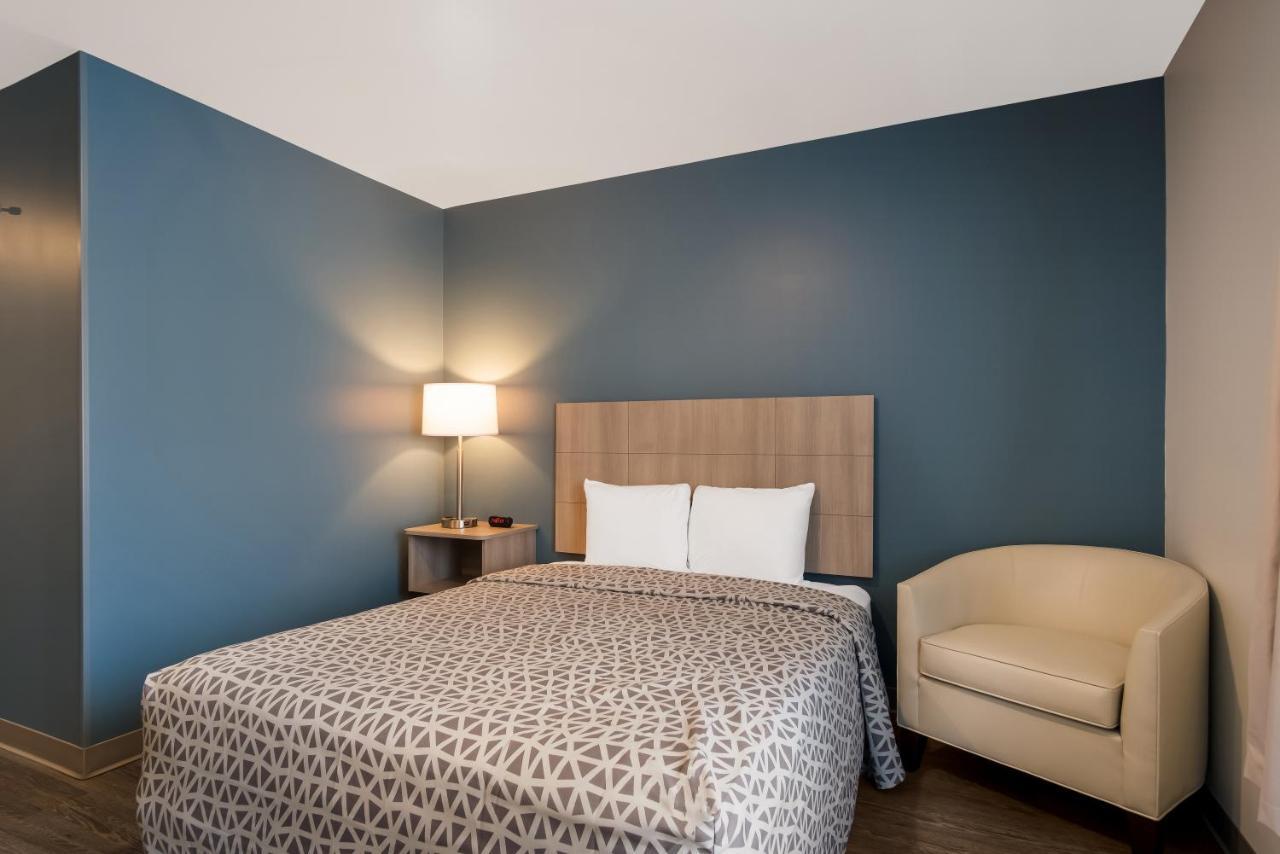 Woodspring Suites Grand Rapids Kentwood Cascade Exterior photo